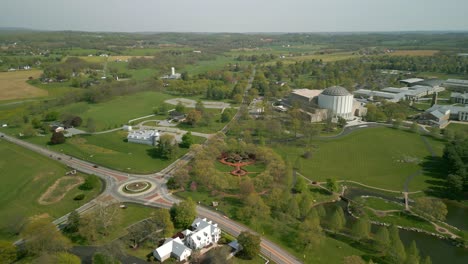 Founders-Hall-and-Milton-Hershey-School