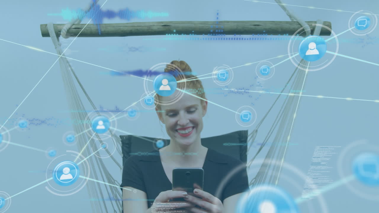 animación de una red de conexiones a través de una mujer caucásica usando un teléfono inteligente