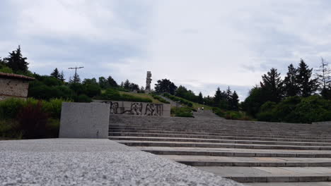 Memorial-statue-of-Bori-Mechkata-in-Panagyurishte-Bulgaria