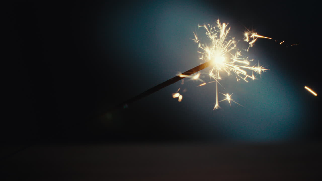 A sparkler burn in the dark room