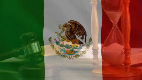 animación digital de la bandera mexicana y el martillo 4k