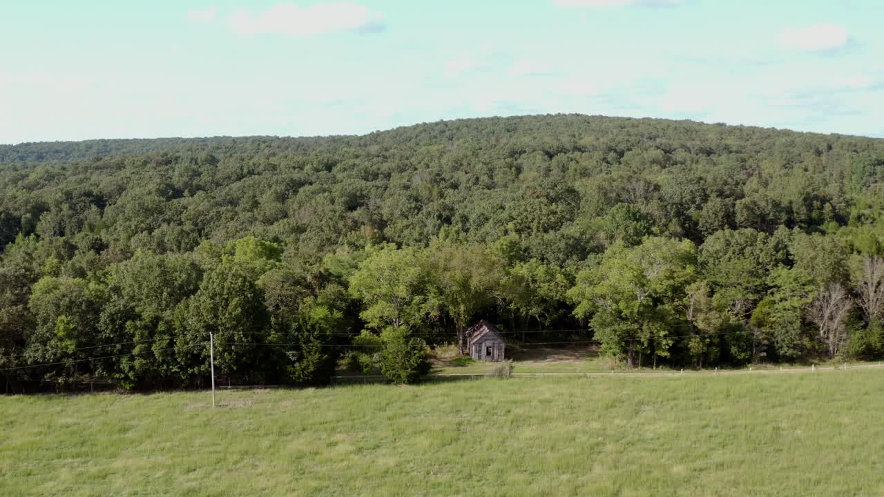 vieja cabaña en los ozarks de missouri