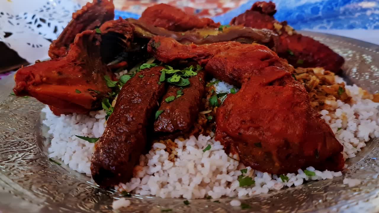 wazwan dawat se prepara en matrimonios en los que muchos platos se hacen con cordero.