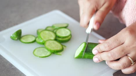 slicing cucumber