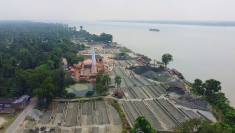 the brick industry developed around the alluvial soil along the ganga river