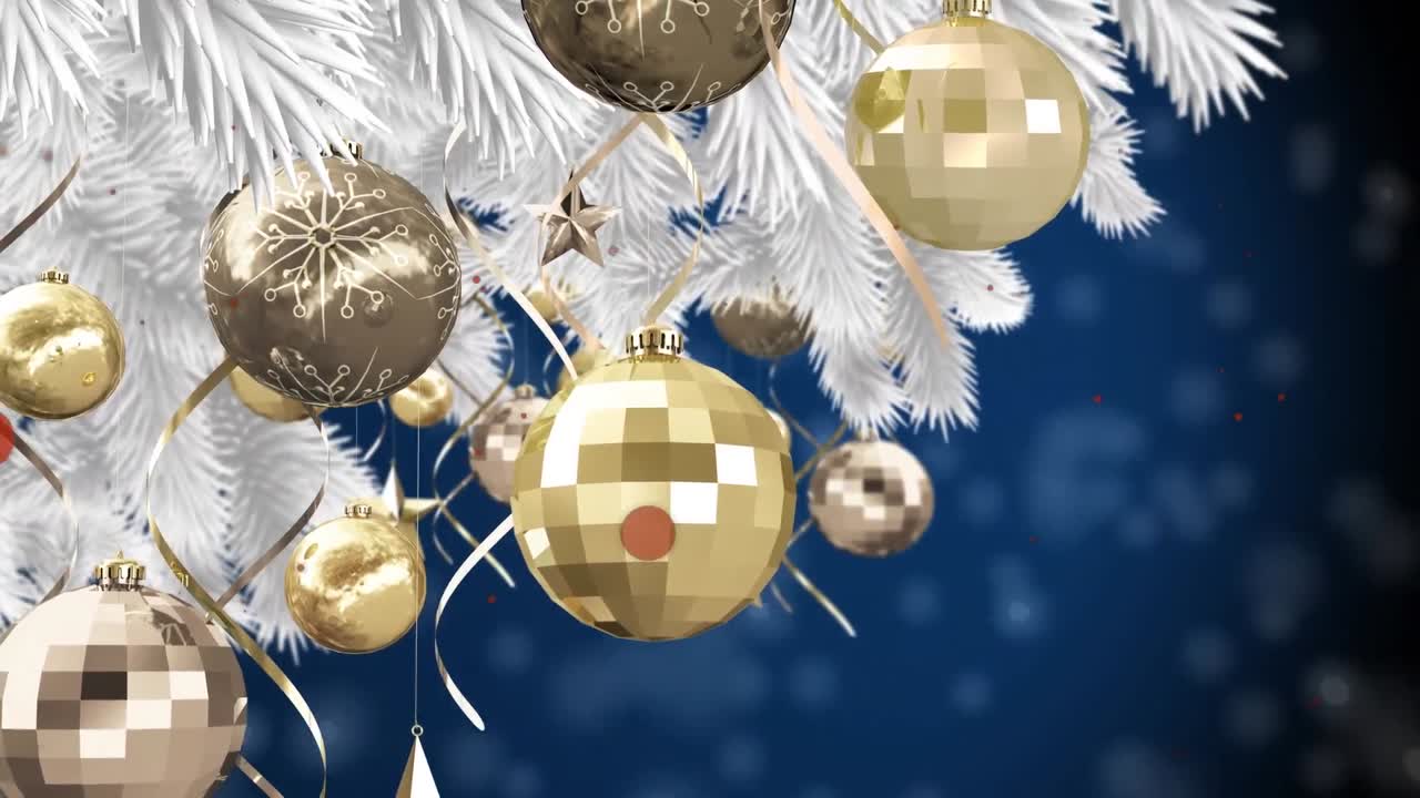 animación de las decoraciones del árbol de navidad sobre la nieve que cae sobre un fondo azul