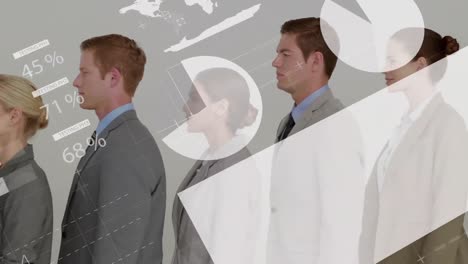 animación del procesamiento de datos financieros sobre diversas personas de negocios