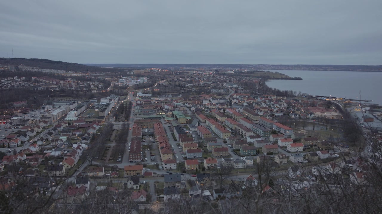 Panoramisk flyfoto av Jönköping bybilde i Sør-Sverige