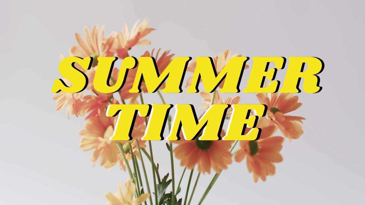 Camera moving in, bouquet swaying, yellow headline popping, promoting summer marketing
