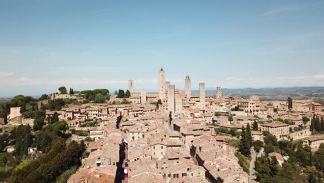 Increíble-Vista-De-Primer-Plano-De-San-Gimignano-En-Italia