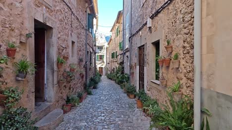 rectory street in the town of valdemossa sierra de tramuntana