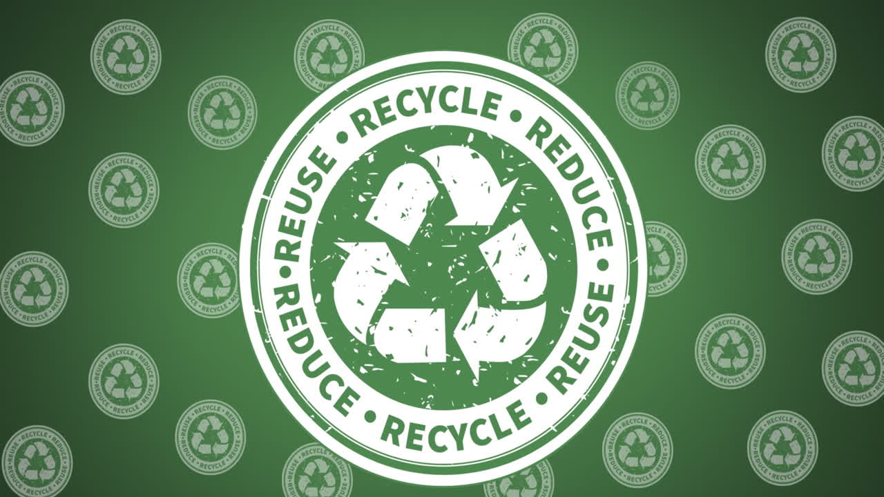 녹색 배경에 있는 재활용 기호의 애니메이션