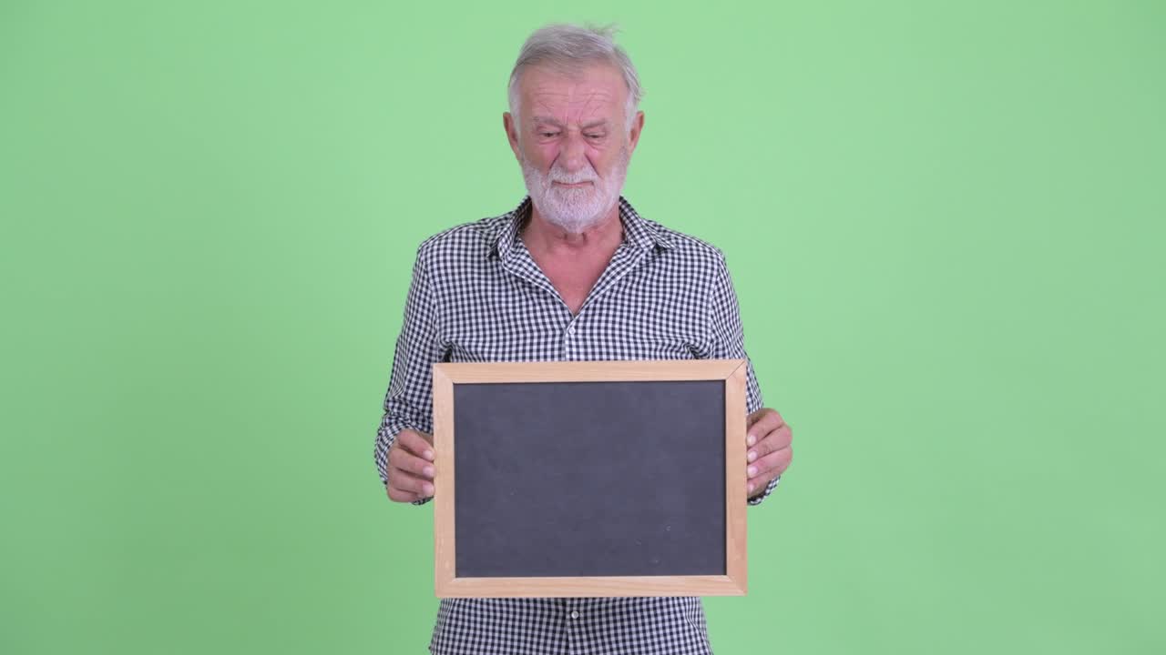 잘생긴 수염이 있는 노인