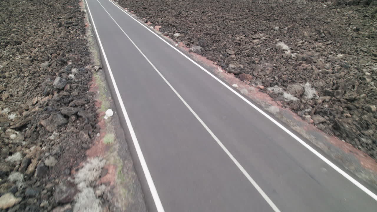 carretera casacoral aérea, cerca de pueblo tenesar en lanzarote, islas canarias
