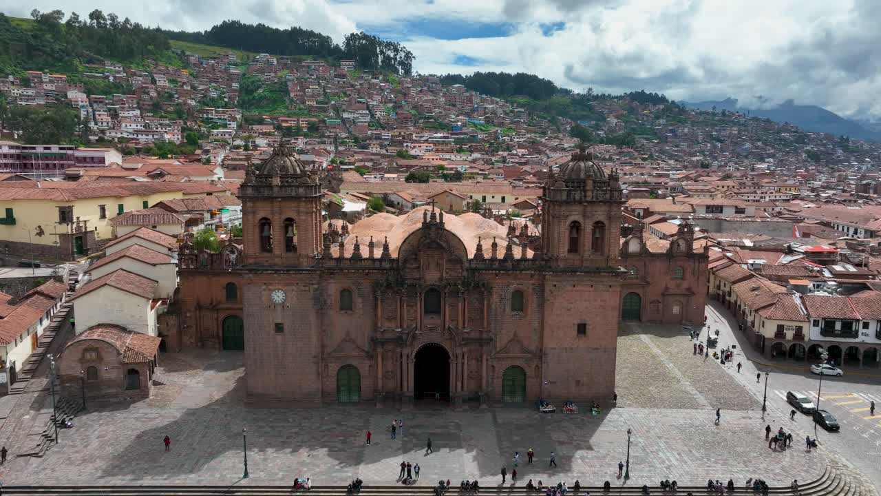 establecimiento de vuelo aéreo vista de drones de cusco perú