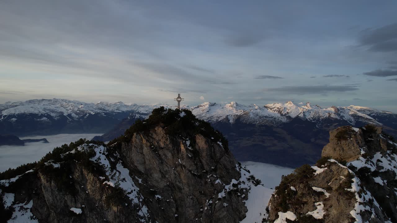 Mattinata in montagna con splendide viste sull'Alpspitz e sulle Alpi svizzere sullo sfondo