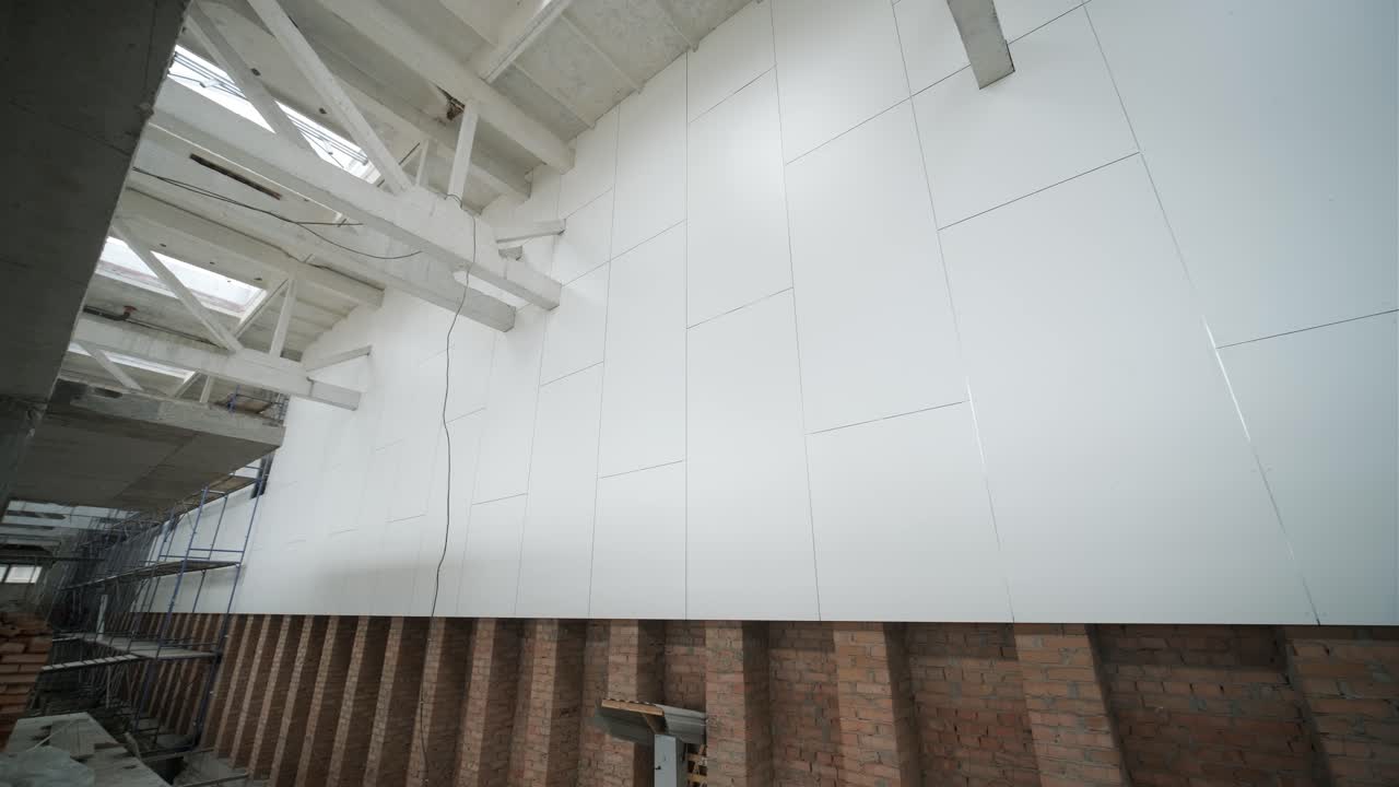 상업 사무실의 큰 건설 현장 장면