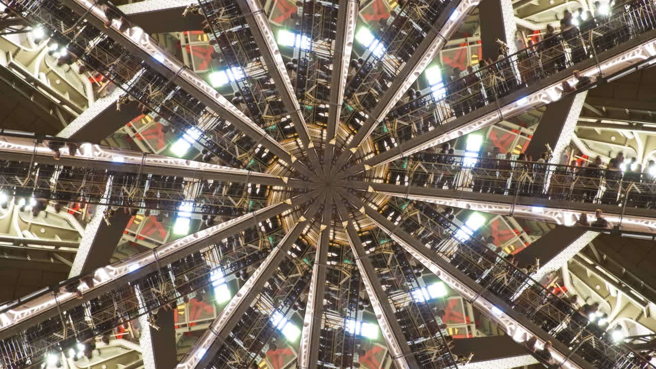 parís resumen eiffel 02