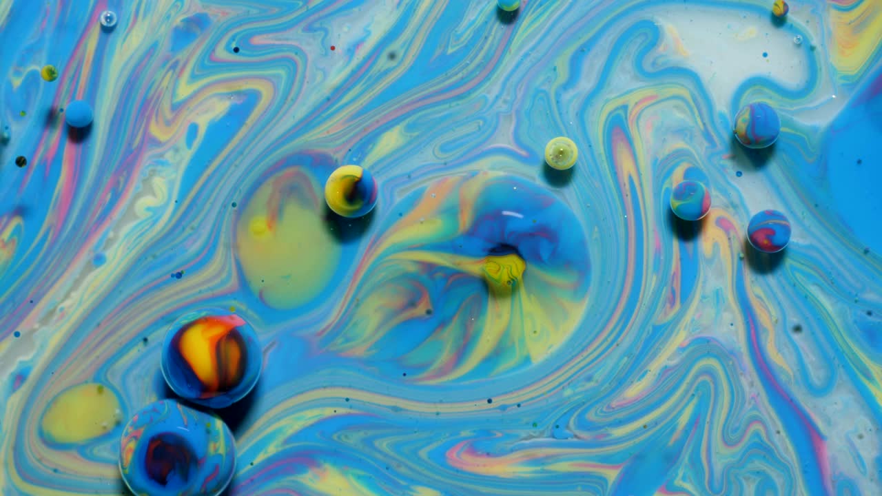coloridas burbujas brillantes aceite hermosa pintura universo color movimiento multicolorido. pintura acrílica. universo espacial, física cuántica. fantástica superficie hipnótica. reacción química de metamorfosis.