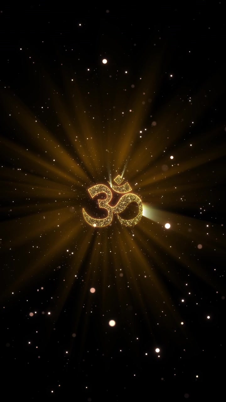 Om-symbol med kosmisk energibaggrund, universenergi, kosmisk kraft, manifestation, Shiva-element.