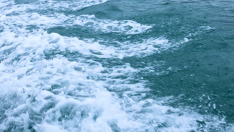 dynamic ocean waves captured in krabi, thailand