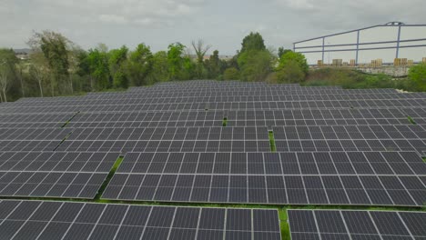 Vista-Aérea-De-Los-Sistemas-De-Energía-Solar