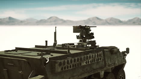 tanque militar en el desierto blanco