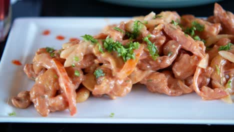 chicken stir-fry with cashews and vegetables