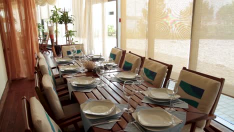 restaurant dining room interior