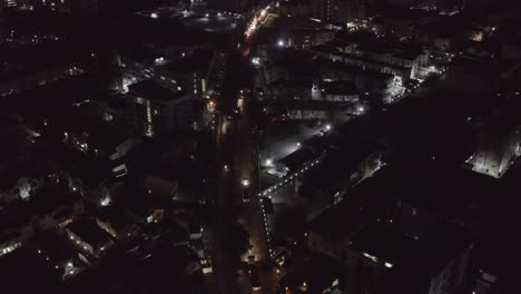 Caminos-de-la-ciudad-en-la-noche-Nigeria-Drone-01