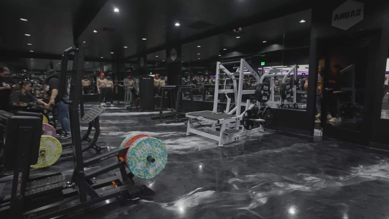 ANUNA2 Gym - Fitness Center Workout
