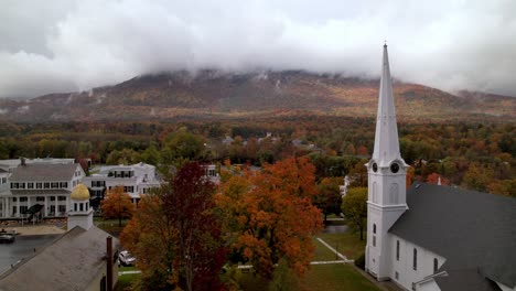 manchester, vermont, aldea, en, otoño, aéreo