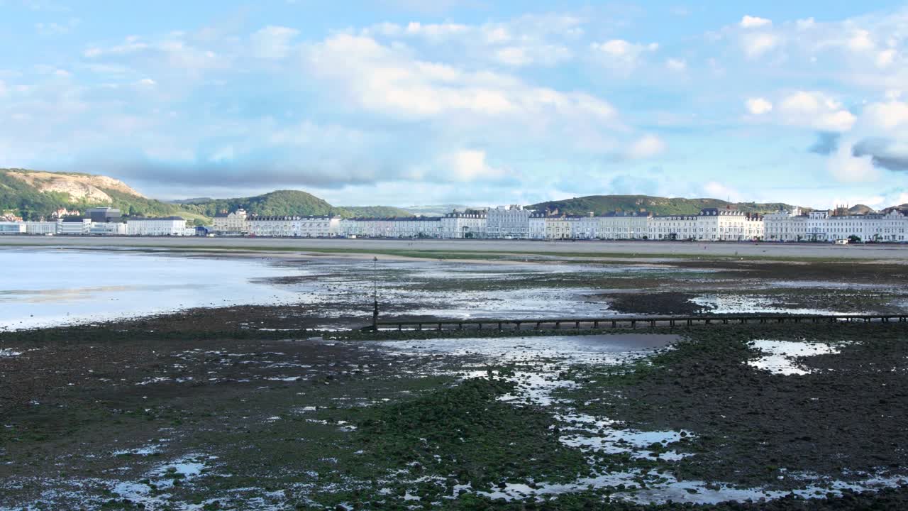 llandudno, 웨일즈 부두 해변 왼쪽에서 오른쪽 팬