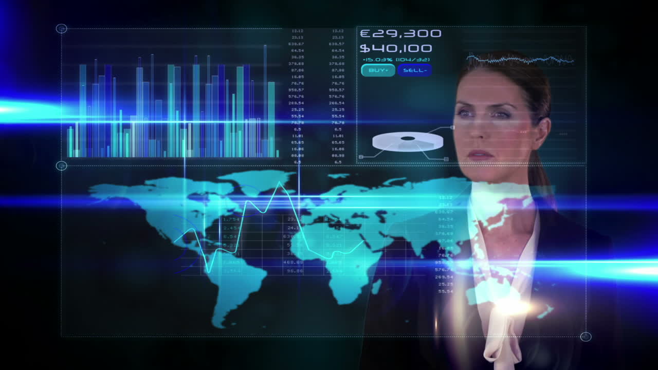 mujer de negocios tocando interfaz futurista en fondo negro