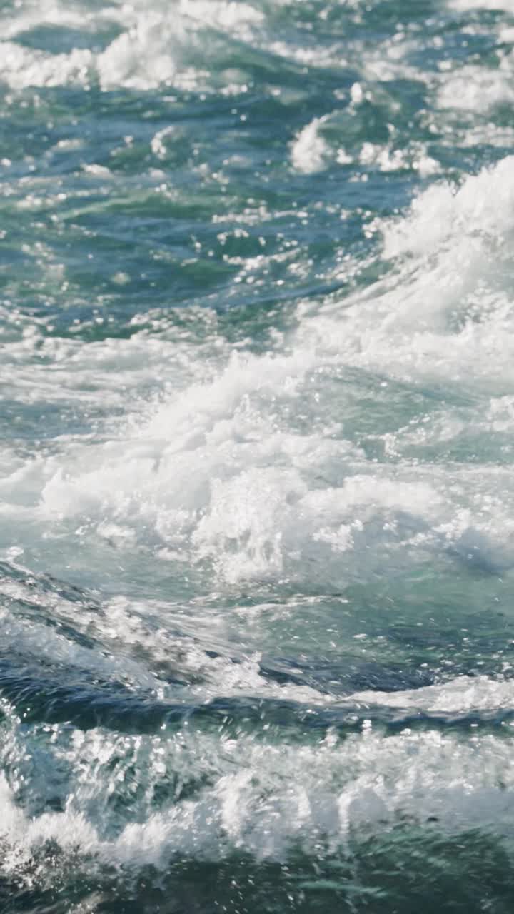 Ocean Waves