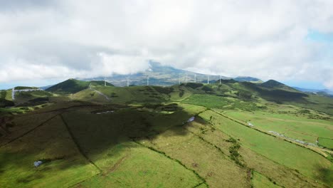 Azores,-Pico-island-with-windmills-in-the-cloudy-higlands