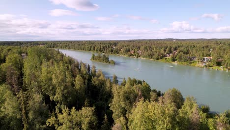 Río-Kenai,-Pesca-De-Salmón-Rey-En-Soldotna-Alaska