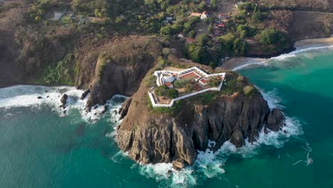 Drone-view-of-Forte-de-Nossa-Senhora-dos-Remédios-in-the-Fernando-de-Noronha-archipelago,-Brazil