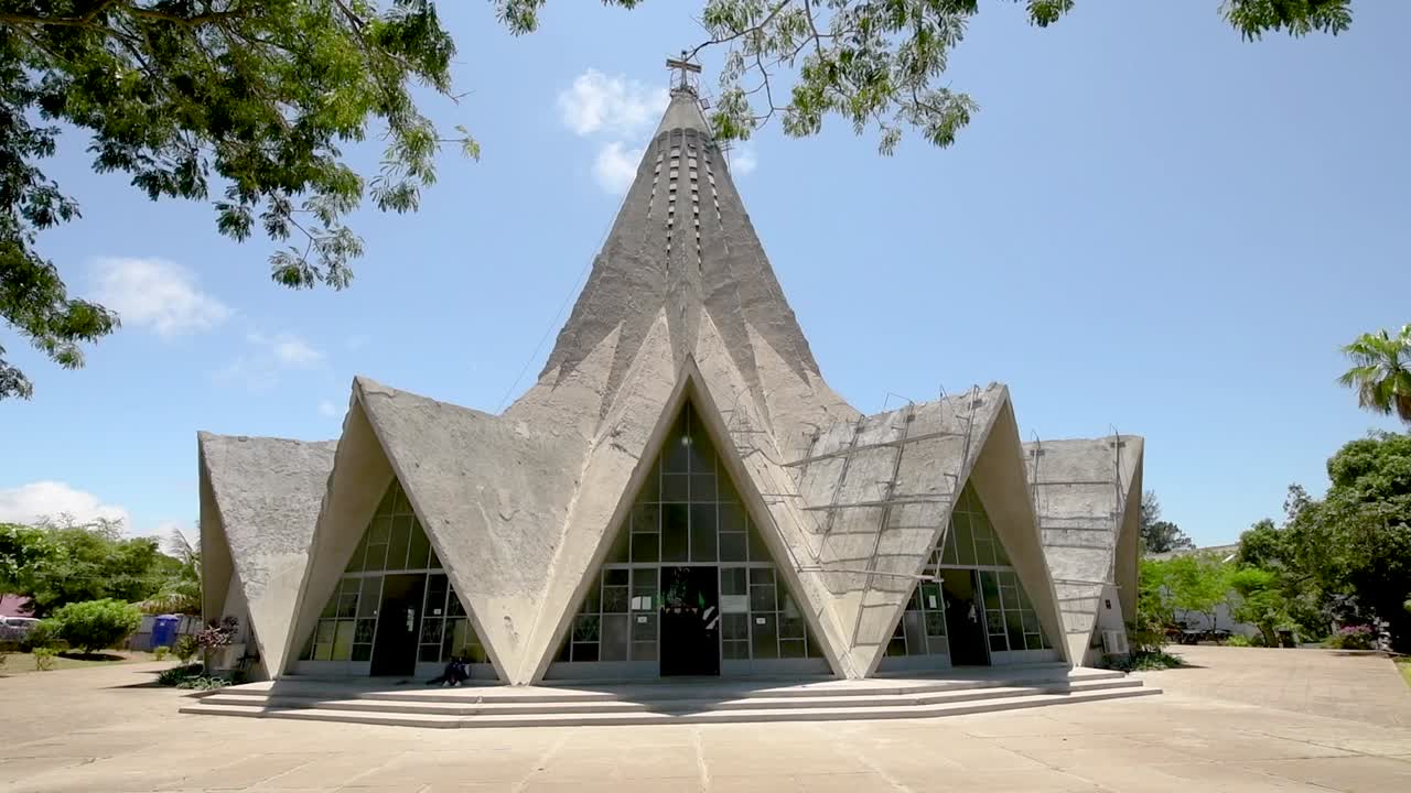 mozambique, iglesia santo antonio da polana maputo