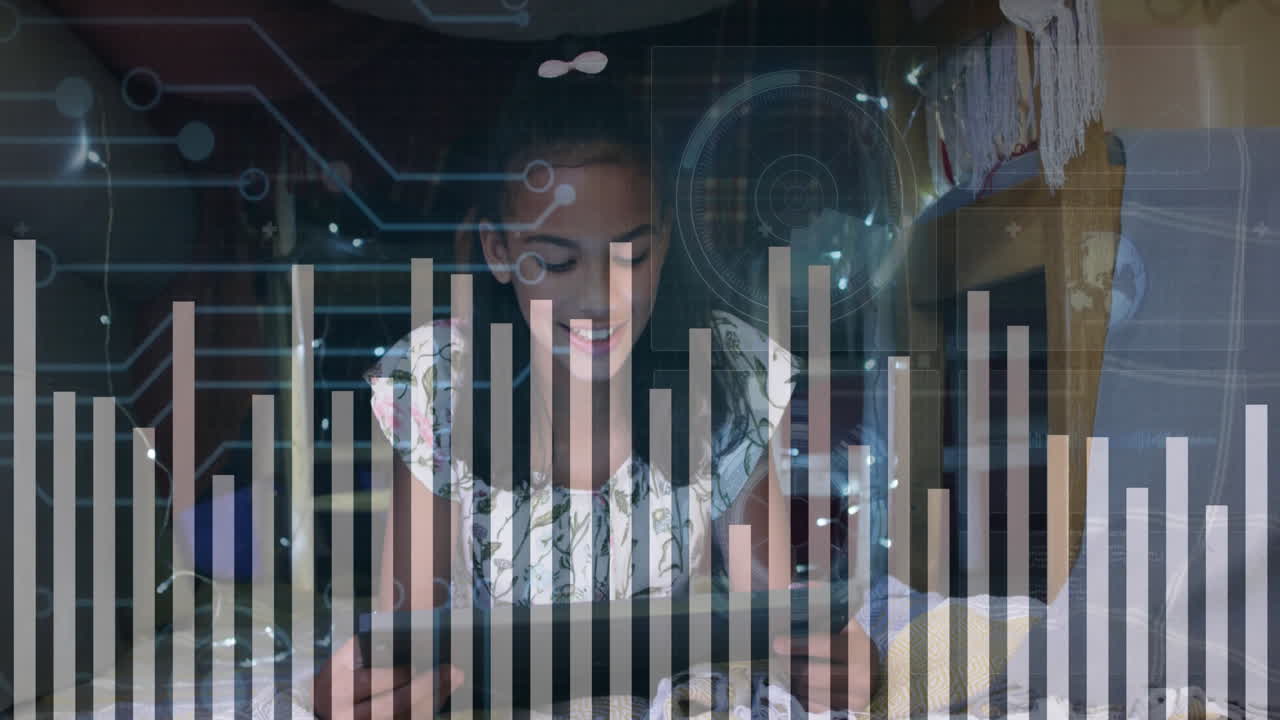 animación de procesamiento de datos y placa de circuito sobre chica biracial usando tableta