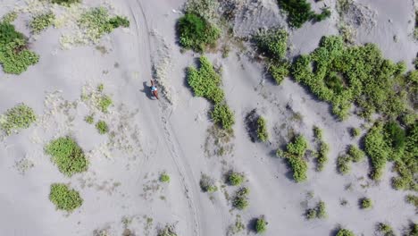 Adventurers-on-horseback-through-desert-areas