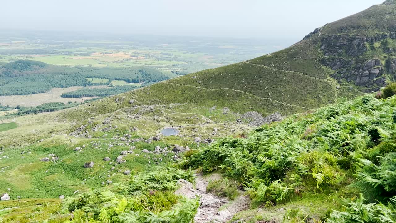 lago coumshingaun, waterford, irlanda-7