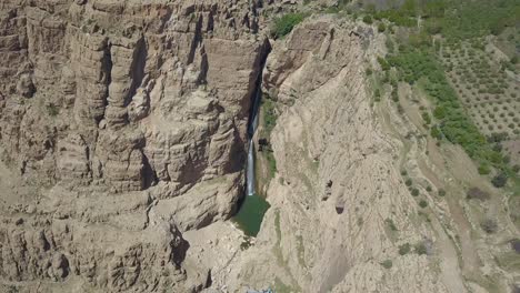 piran waterfall or rijab waterfall is the tallest waterfall in iran, and is located in sarpol-e zahab county kermanshah province