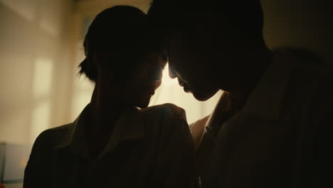 couple silhouette