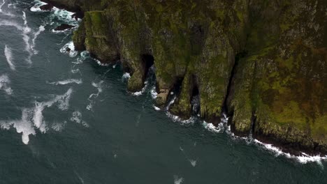 península de cabeza de cuerno costa del océano atlántico en irlanda - antena