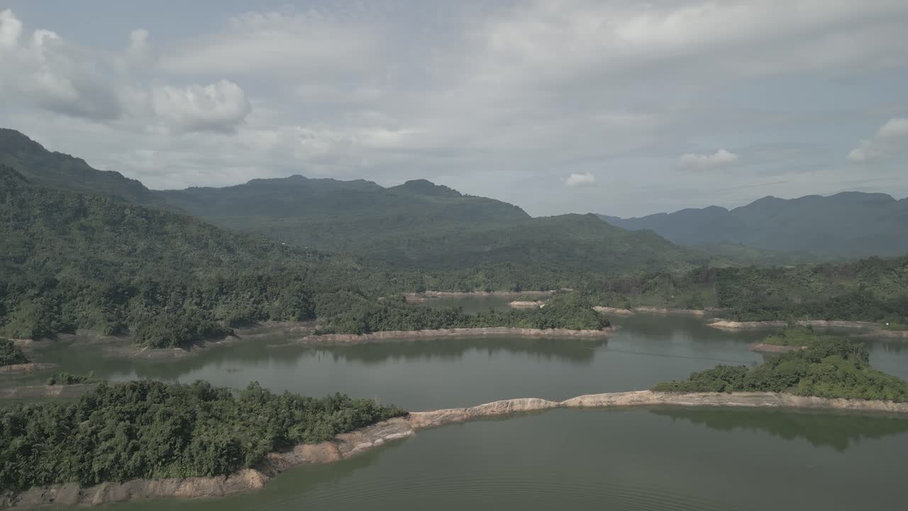 Bengoh Dam,Sarawak-Kalimantan borders,with a scenic boat ride to Bengoh Dam by Susung Waterfall and other cascading wonders, drawing local resemblance to the junglesof "Jurassic World."
