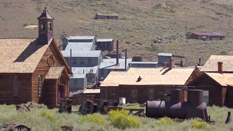 Establishing-shot-of-Bodie-California-gold-mining-gold-rush-ghost-town-1