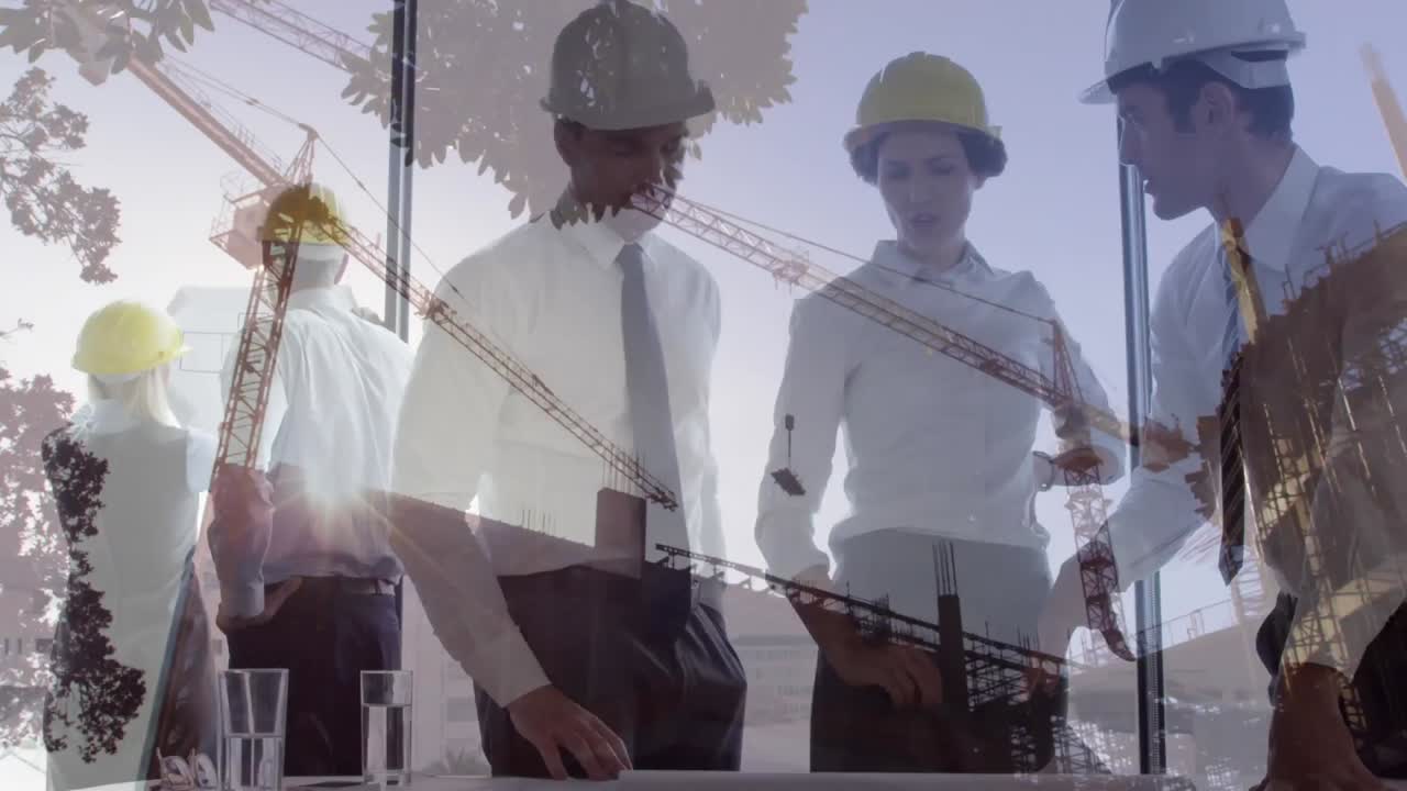 animación del sitio de construcción sobre personas de negocios hablando en la oficina