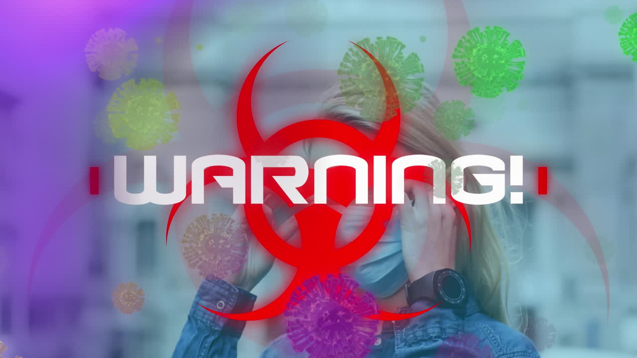 animación del procesamiento de datos de covid-19 y las células sobre el símbolo de riesgo biológico y la mujer con máscara facial