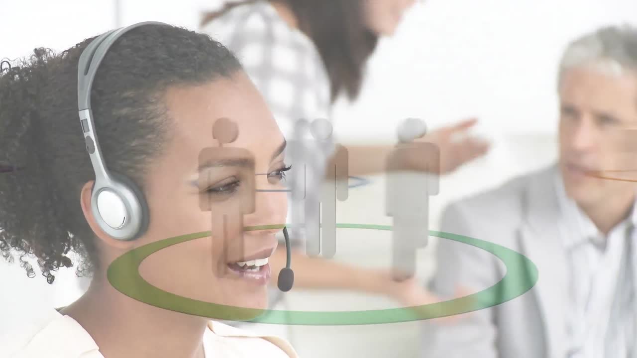 animación de la red de conexión con iconos sobre personas de negocios que usan auriculares de teléfono